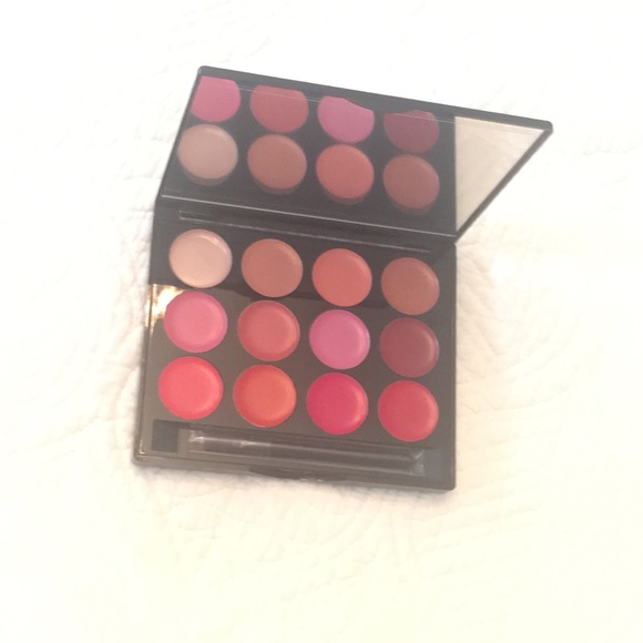 NWT ISH LIP STATEMENT PALETTE - Picture 7 of 7